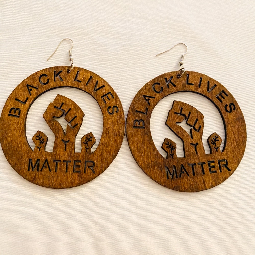 Winter Sale❄️ BLM WOODEN EARRINGS - Picture 4 of 5